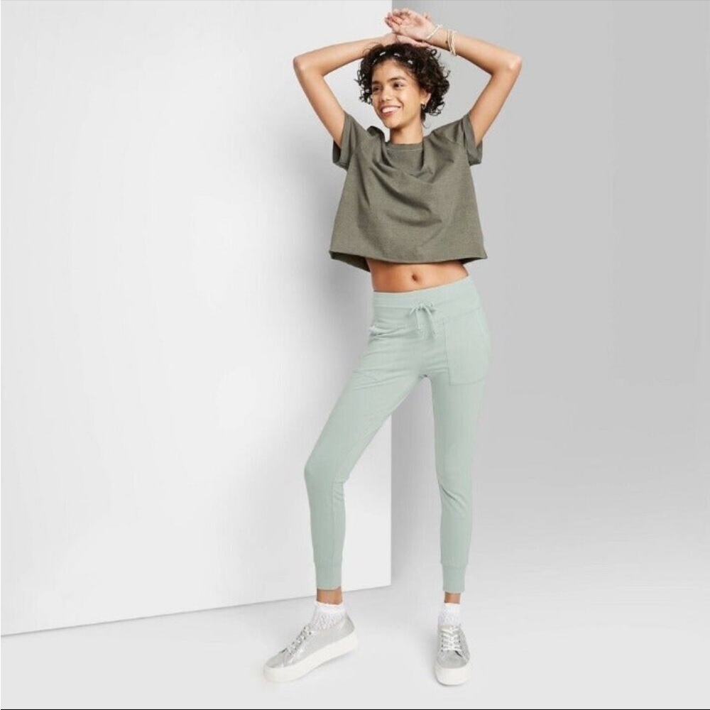 Joggers NWT XS